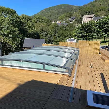 Dom wakacyjny A La Montagne Au Calme Bezins-Garraux